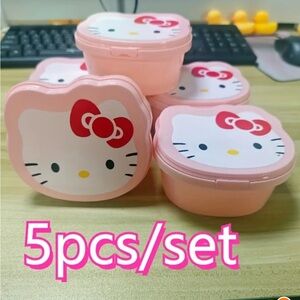 NWOT-Bento Hello Kitty Pink Snack Containers Set